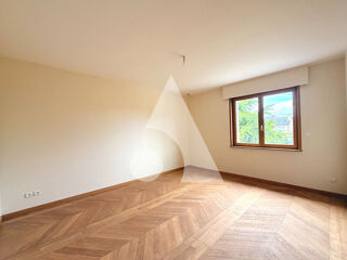  Maison � vendre 10 pi�ces 355 m�