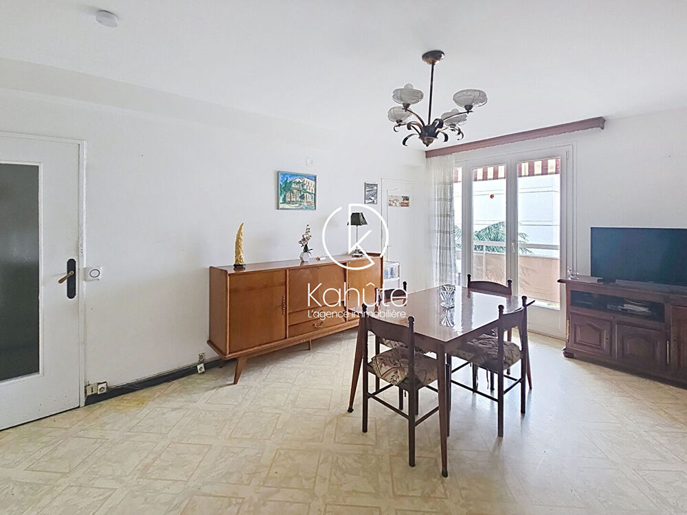Vente Appartement Appartement  T3,  57 m2, commerces, écoles, bus à pied, ascenseur , balcon orienté sud ouest, stationnement Sainte foy les lyon