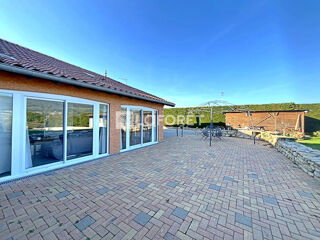  Maison  vendre 6 pices 251 m