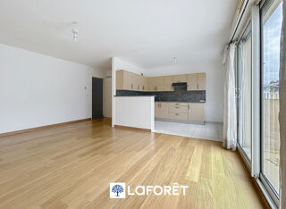 Location Appartement BOLBEC  Appartement lumineux de 72,6 m²  Résidence calme et sécurisée avec ascenseur Bolbec
