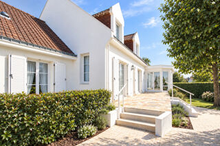 Maison 6 pièces 161 m² · à La Baule-Escoublac · 161 m² · 748 800 €