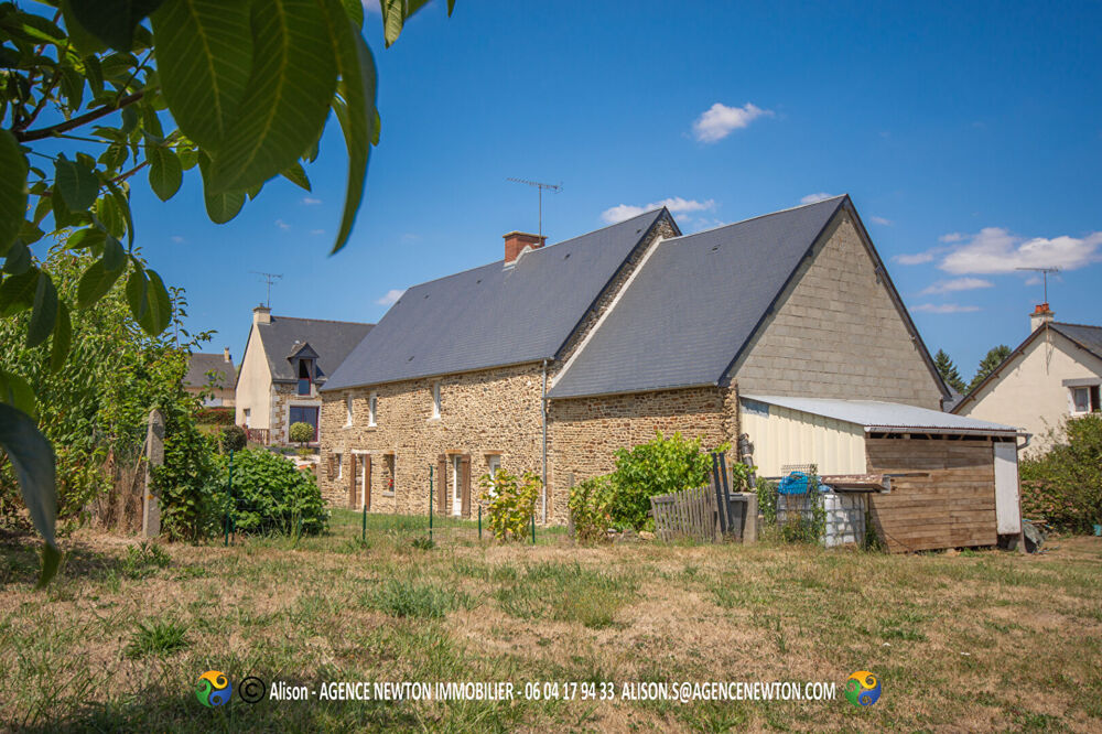 NORMANDIE, MANCHE, SACEY, Baie du Mont-Saint-Michel. Grande maison de village, 4 chbs, jardins et dépendances