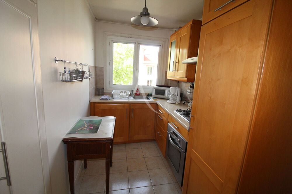 Location Appartement SURESNES Verdure - 2' Tram Suresnes