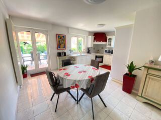  Maison à vendre 7 pièces 194 m²