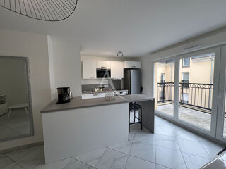  Appartement à louer 3 pièces 63 m²
