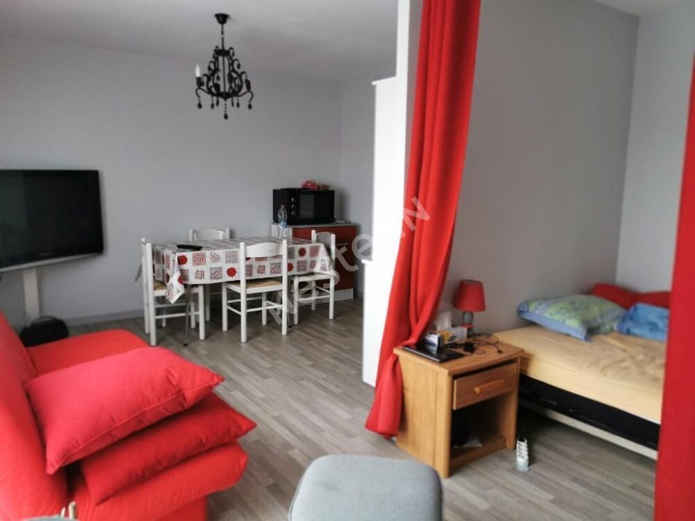 Location Appartement A louer, OCTOBRE, Appartement Vannes 1 pièce meublé - parking Vannes