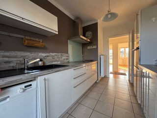  Appartement � vendre 4 pi�ces 77 m�