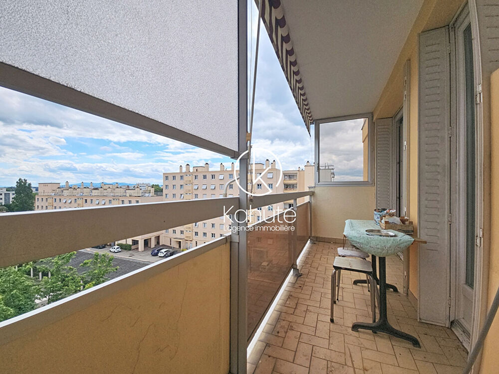 Vente Appartement Appartement  T3,  57 m2, commerces, écoles, bus à pied, ascenseur , balcon orienté sud ouest, stationnement Sainte foy les lyon