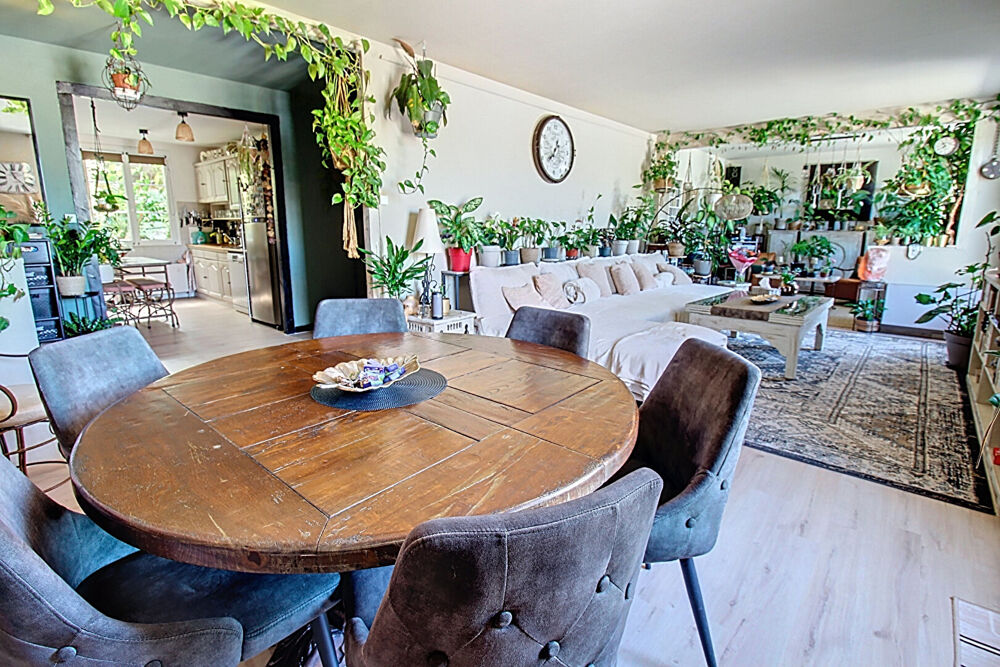 A VENDRE EN EXCLUSIVITÉ ! Lorgues centre à pied -Maison 140 m² -Vue dominante