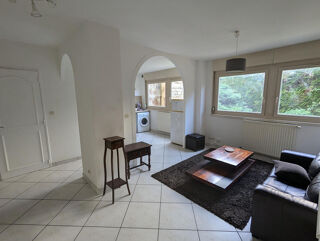  Appartement à louer 2 pièces 44 m²