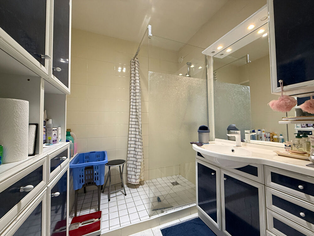 Vente Appartement Appartement Lons-Le-Saunier 5 pièces / 3 chambres / 92 m² Lons le saunier