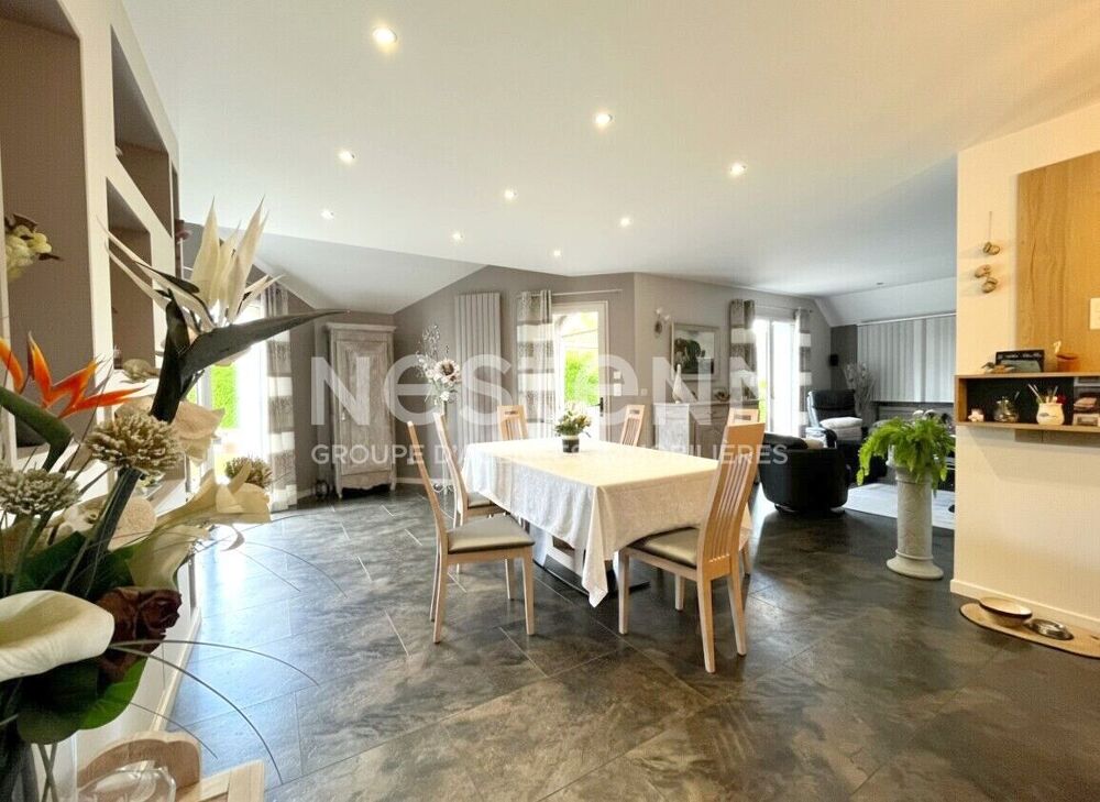 Vente Maison MAISON A VENDRE A PLOEREN 4 CHAMBRES 187 m² sur 1000 m² de terrain secteur prisé Ploeren