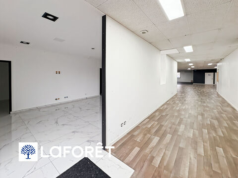   Local commercial Bondoufle 752.41 m2 