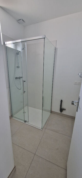 Appartement à louer 4 pièces 75 m²