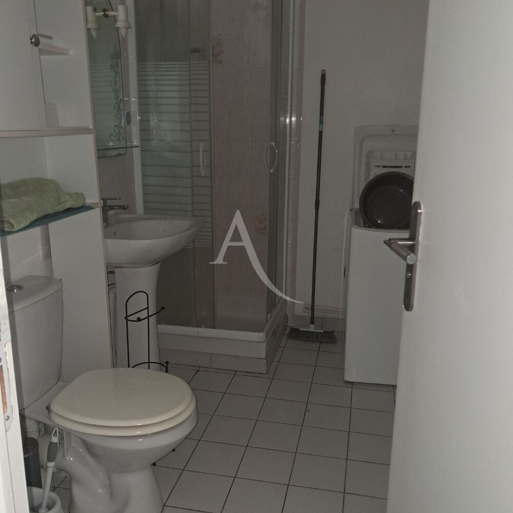 Location Appartement studio meublé 403 /mois Chalette sur loing