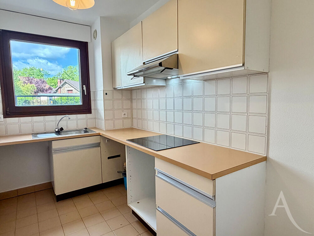 Appartement Chaville 2 pièce(s) 45 m2 proche gare Chaville rive gauche parking cave terrasse