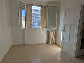  Appartement à louer 1 pièce 25 m²