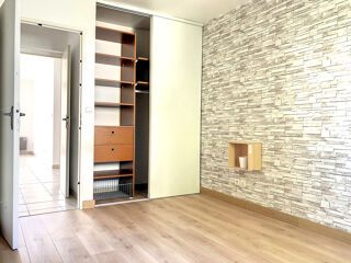  Appartement à louer 3 pièces 57 m²