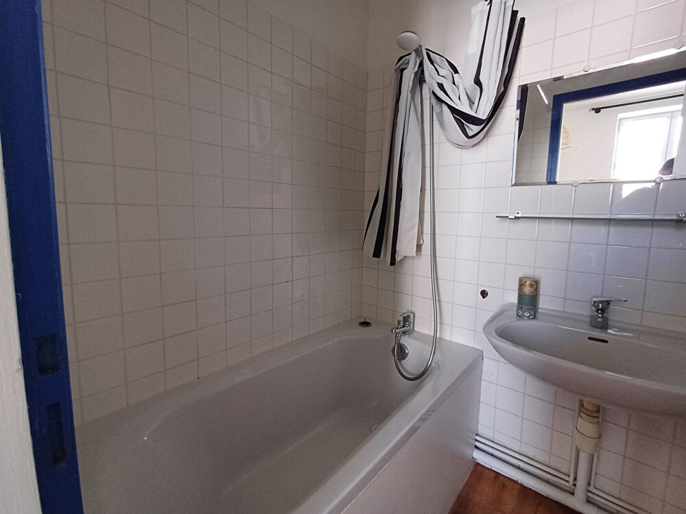 Location Appartement STUDIO MEUBLE La Roche Sur Yon La roche sur yon