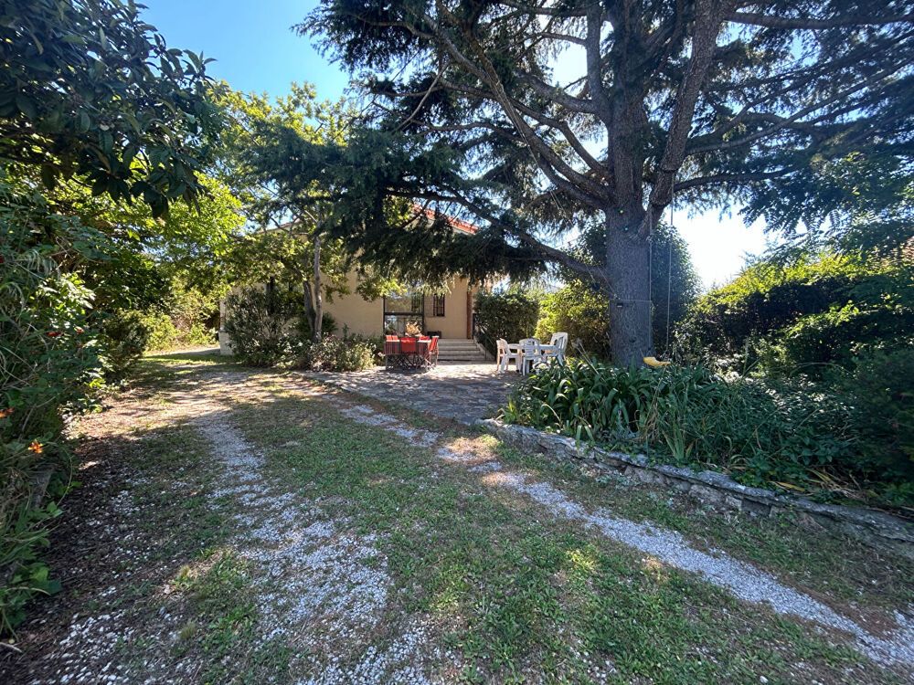 Maison Six Fours Les Plages 7 pièce(s) 130 m2