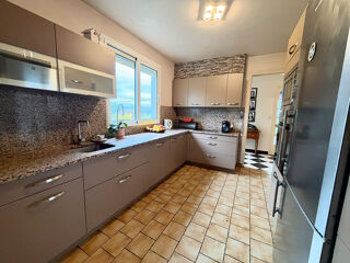 Vente Maison MAISON AVEC PISCINE A CHATEAU-THIERRY !!! Chateau thierry