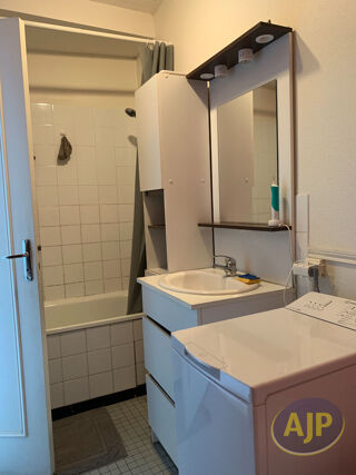  Immeuble à vendre 10 pièces 285 m²