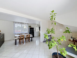  Maison � vendre 7 pi�ces 143 m� La roche neuville
