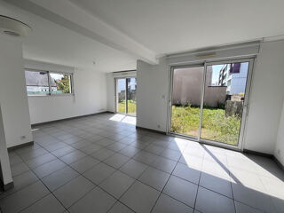  Maison à louer 6 pièces 114 m²