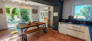  Maison à louer 6 pièces 215 m²