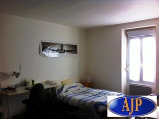  Appartement à louer 1 pièce 30 m²