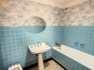  Maison  vendre 8 pices 253 m