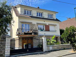  Immeuble  vendre 9 pices 156 m Gagny