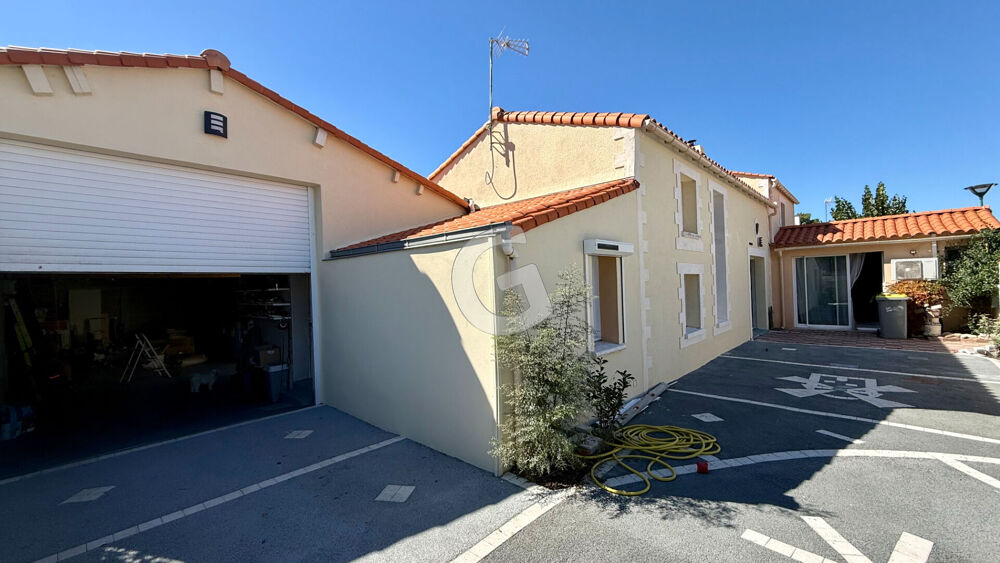 MAISON 7 PIECES-155M²- À VENDRE À JARD SUR MER