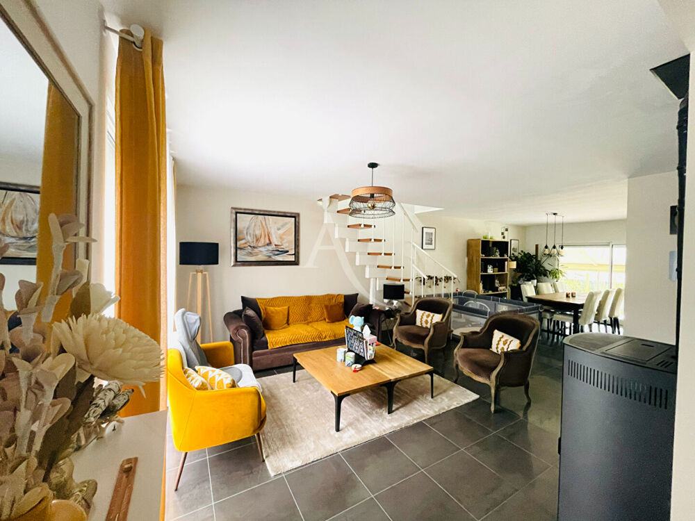 Maison Fublaines 7 pièce(s) 160.72 m2 avec jardin , garage et piscine !