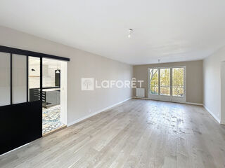  Maison  louer 7 pices 182 m