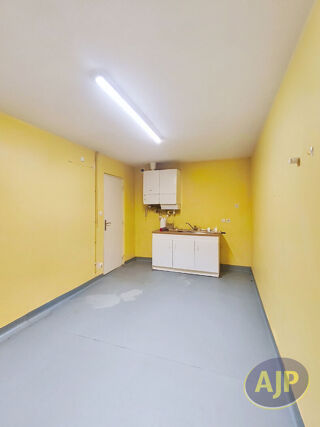  Maison à louer 6 pièces 156 m²