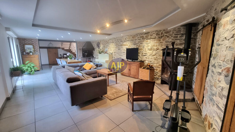 BESLE SUR VILAINE - 237 m² hab- 500 m² de Hangar - TERRAIN