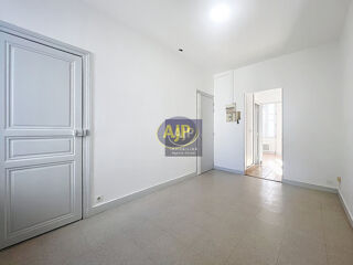  Appartement à louer 2 pièces 27 m²