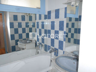  Appartement à louer 5 pièces 69 m²