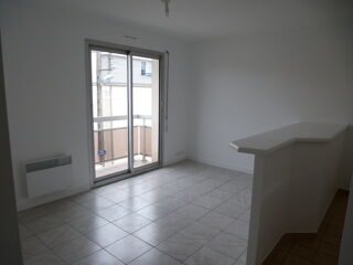  Appartement à louer 2 pièces 27 m²