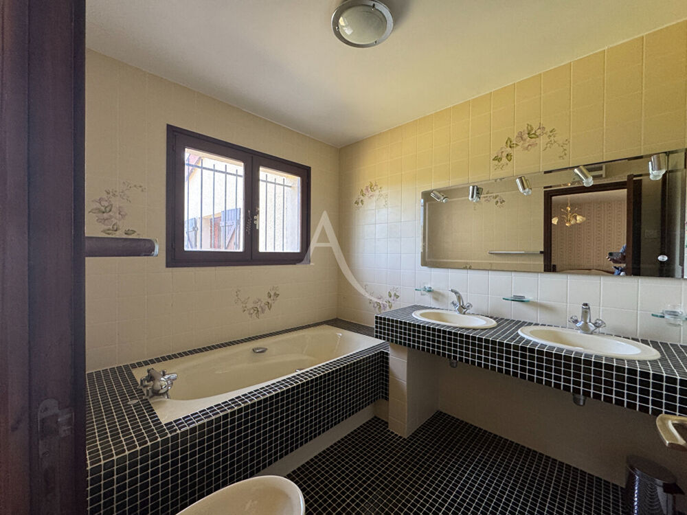 à vendre  Maison L'Isle-Jourdain (32600)