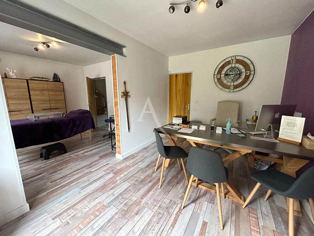 Maison familiale avec 5 chambres - beaux volumes et potentiel d'aménagement