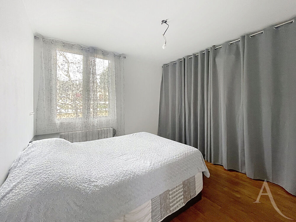 Vente Maison Maison 4 piéces - 2 chambres - sous-sol total - jardin - BONNIERES SUR SEINE - centre ville Bonnieres sur seine