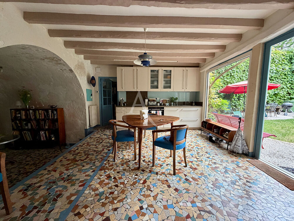 Maison Rochecorbon 6 pièce(s) 191 m2