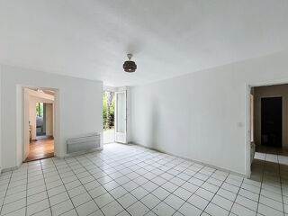  Appartement à louer 4 pièces 123 m²