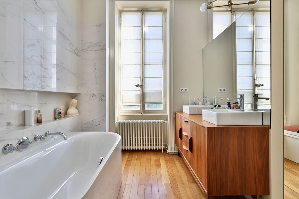 � vendre  Villa Lyon 5