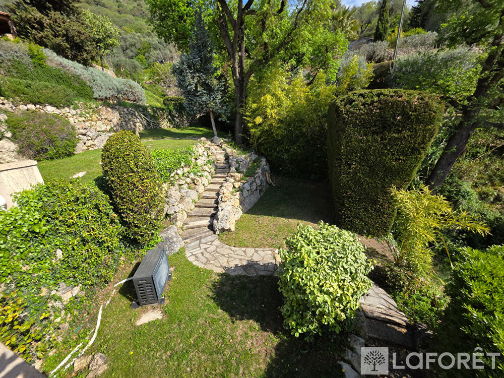 Maison 4 pièces 111 m² · à Carros · 111 m² · 595 000 €