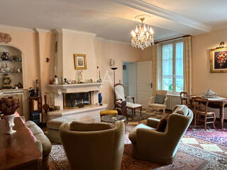  Maison  vendre 8 pices 220 m