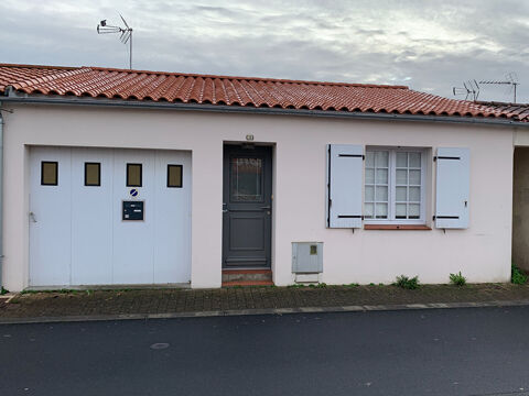   Centre-ville de Challans - Maison de 2 chambres avec jardinet Maison - 3 pi�ce(s) - 55 m�