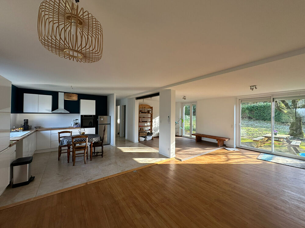 Maison 5 pièce(s) 205 m2